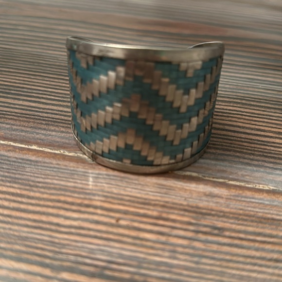 Ladies Turquoise/Silver Cuff Bracelet - Picture 5 of 5